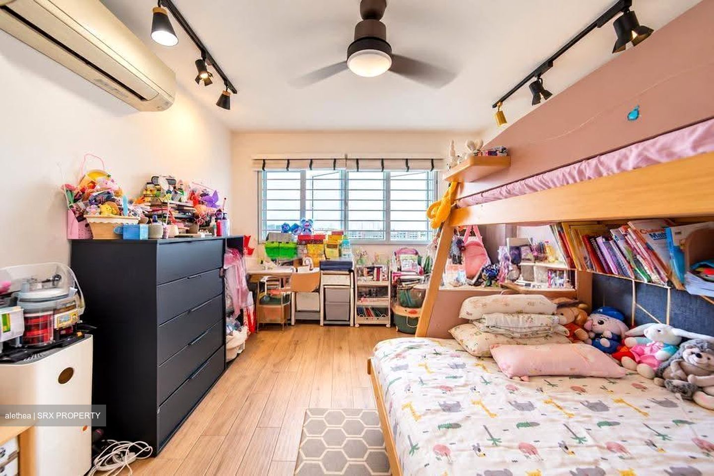 Blk 213 Jurong East Street 21 (Jurong East), HDB 5 Rooms #626033951